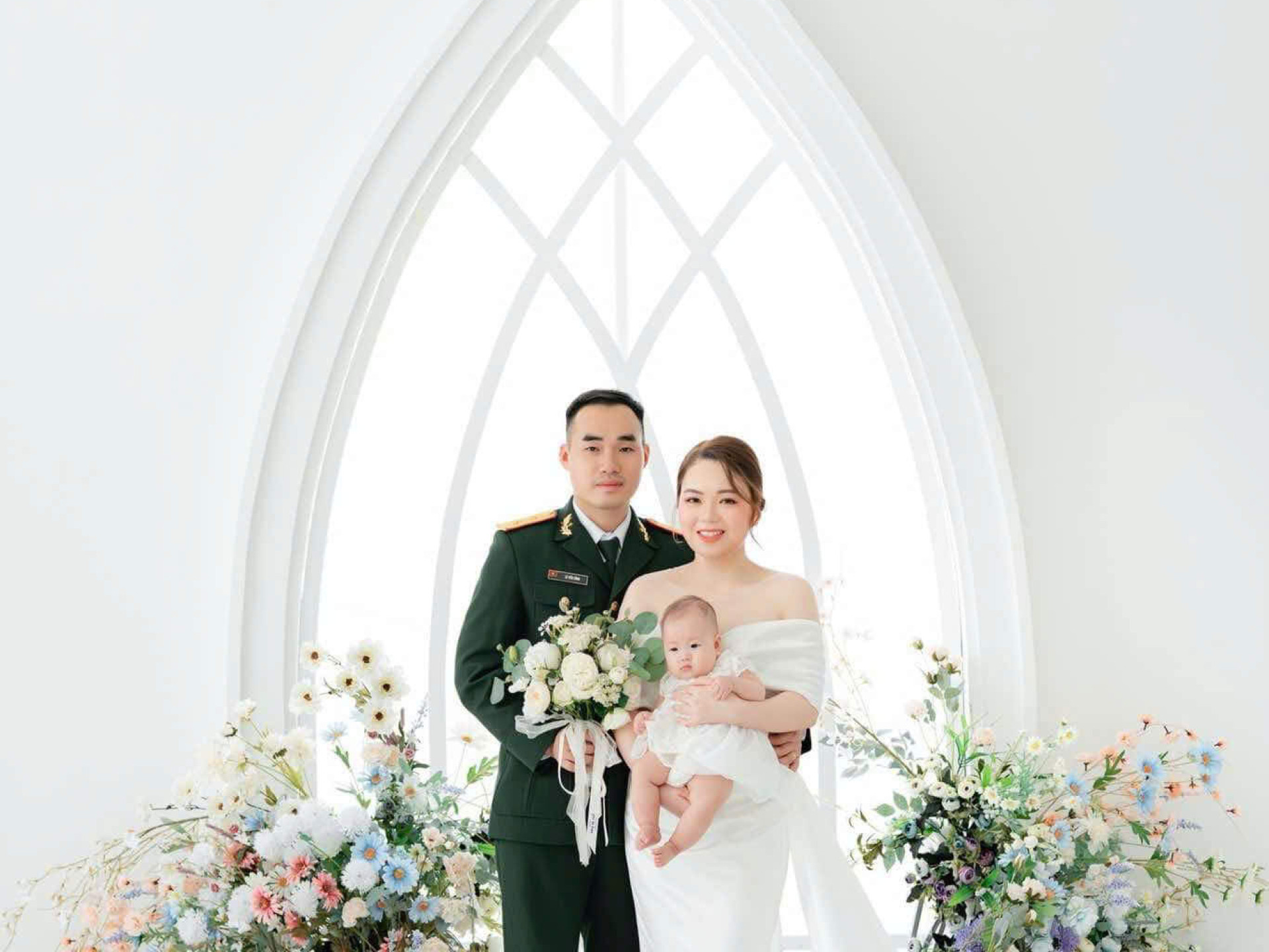 HẬU PHƯƠNG LẶNG THẦM