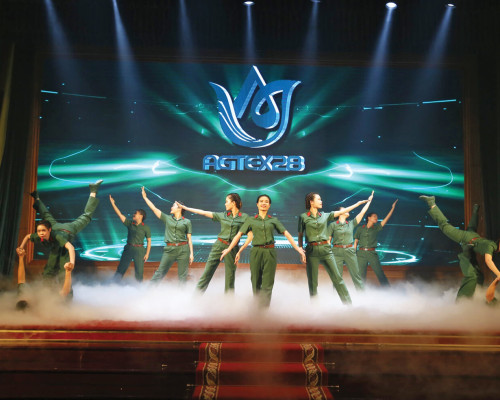 “BÀN TAY VÀNG” GIỮA KỶ NGUYÊN SỐ