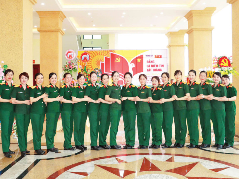 ĐIỂN HÌNH PHỤ NỮ LỰC LƯỢNG VŨ TRANG ĐẤT CỐ ĐÔ