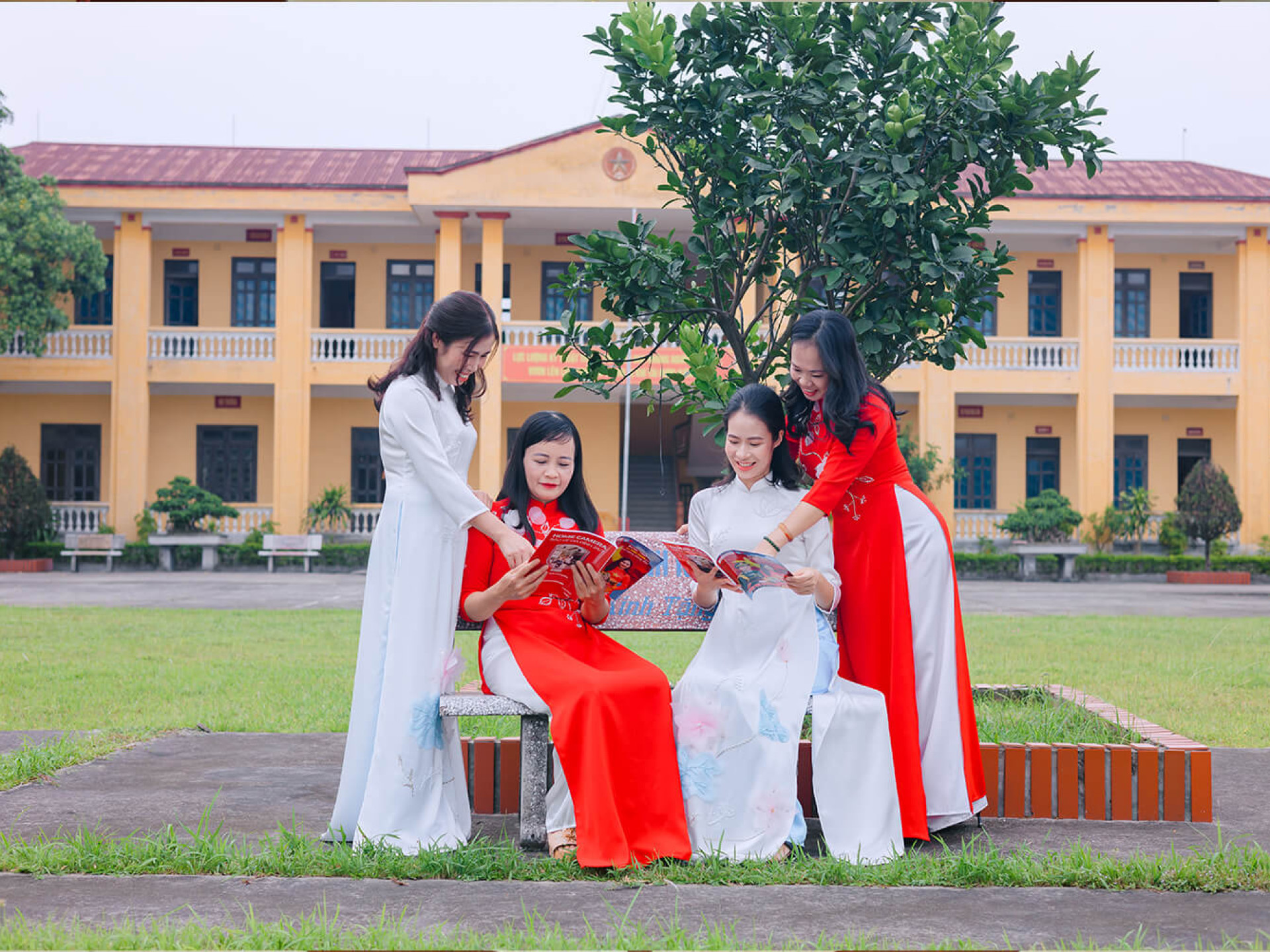 ÁO DÀI - NÉT ĐẸP TRUYỀN THỐNG TRONG TIM NGƯỜI LÍNH