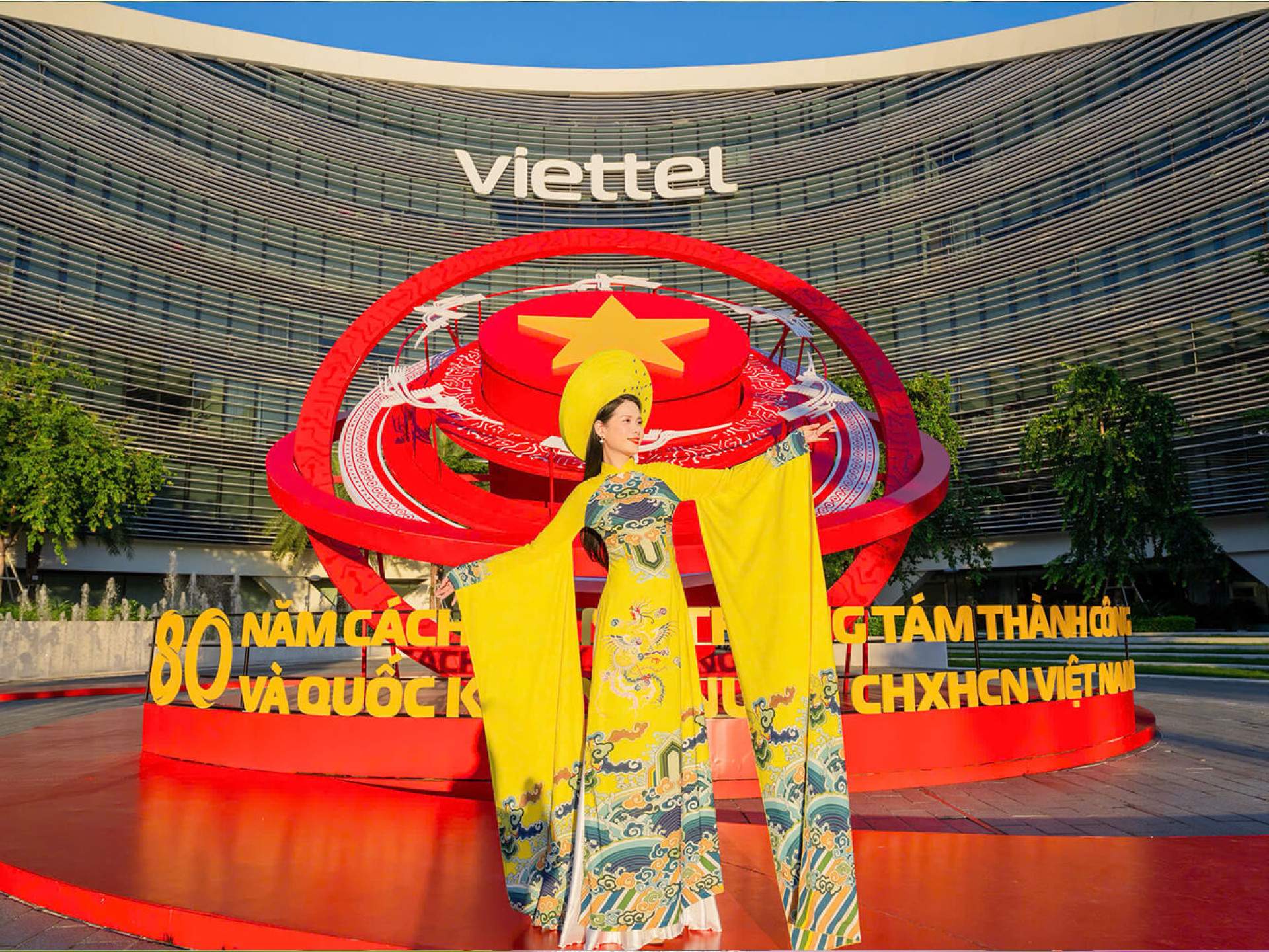 HỒN VIỆT TỎA SÁNG, VIETTEL VƯƠN XA