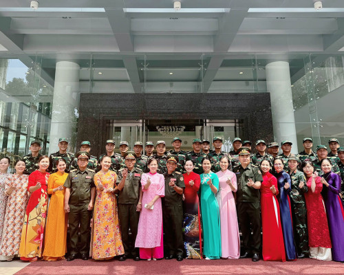 NGHĨA TÌNH QUÂN SỰ VIỆT - LÀO