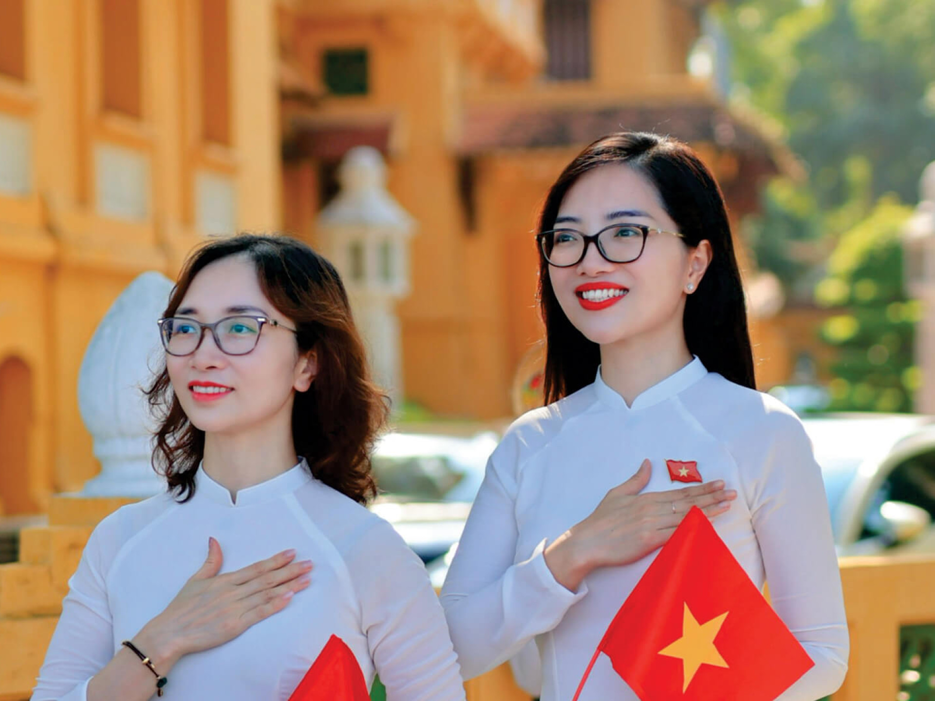 TỔ QUỐC TRONG TIM