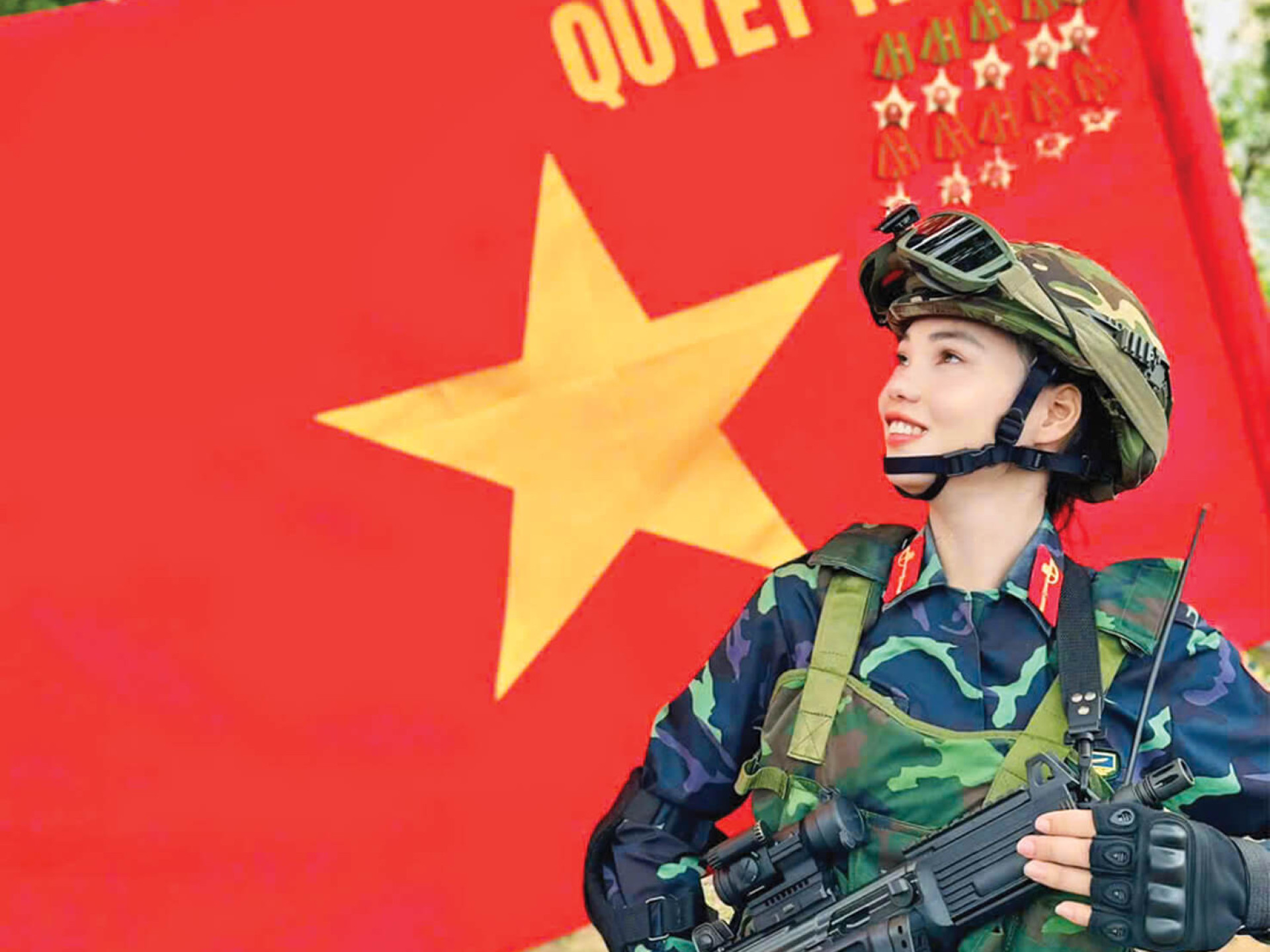 NỮ CHIẾN SĨ ĐẾN TỪ ĐẤT QUẢNG