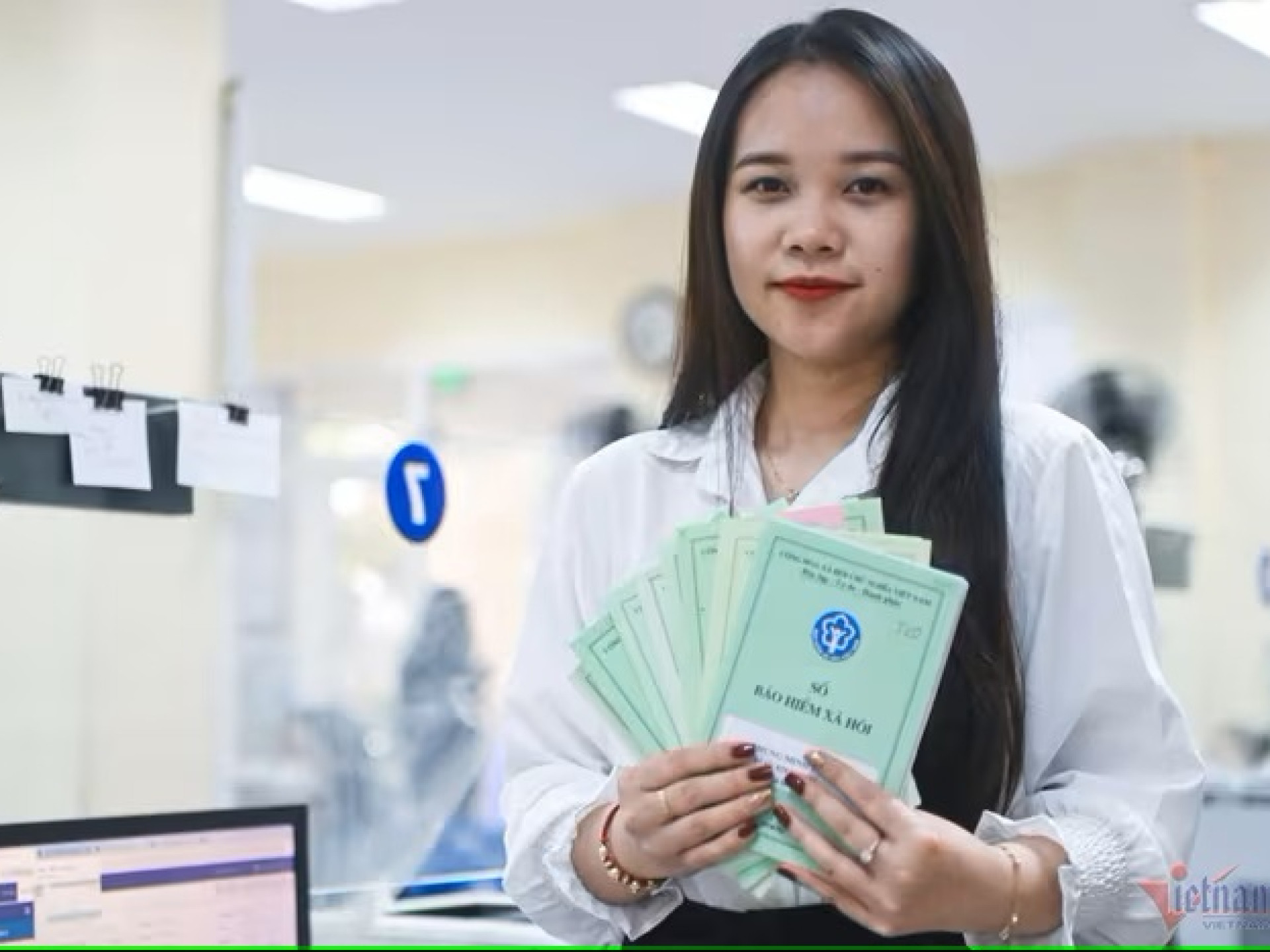 ĐÓNG BHXH 15 NĂM ĐƯỢC NHẬN LƯƠNG HƯU, NHIỀU NGƯỜI KIÊN ĐỊNH KHÔNG RÚT “MỘT CỤC”