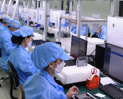 HOÀN THIỆN CHÍNH SÁCH BẢO HIỂM BẢO VỆ LAO ĐỘNG NỮ MẮC...