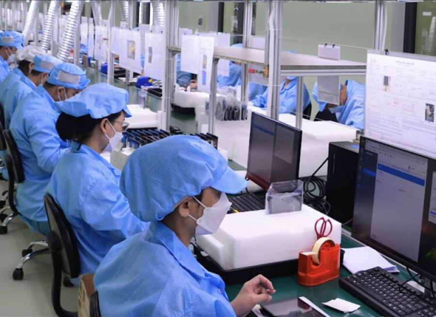 HOÀN THIỆN CHÍNH SÁCH BẢO HIỂM BẢO VỆ LAO ĐỘNG NỮ MẮC BỆNH NGHỀ NGHIỆP