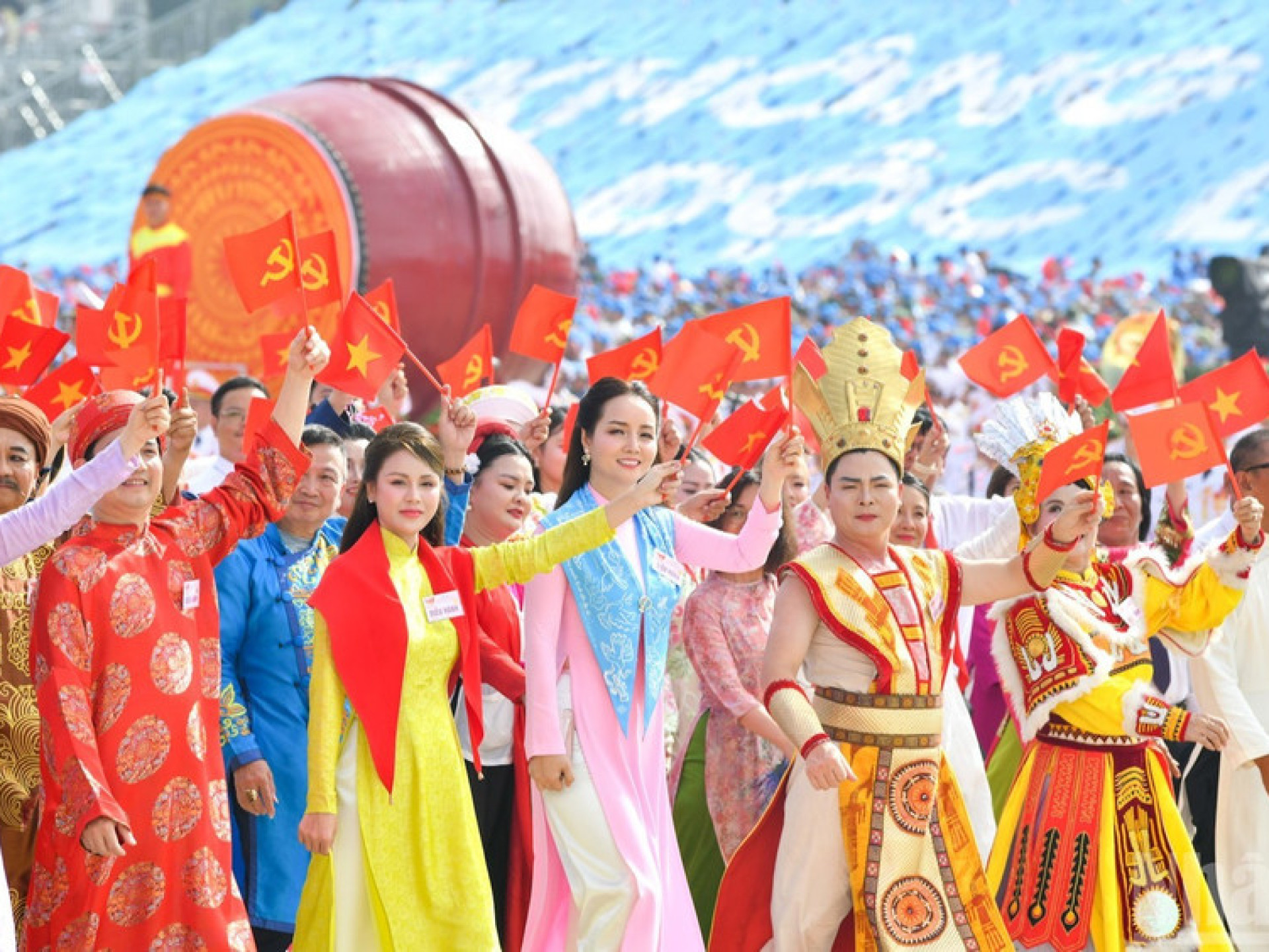 24/11 - NGÀY VĂN HÓA VIỆT NAM