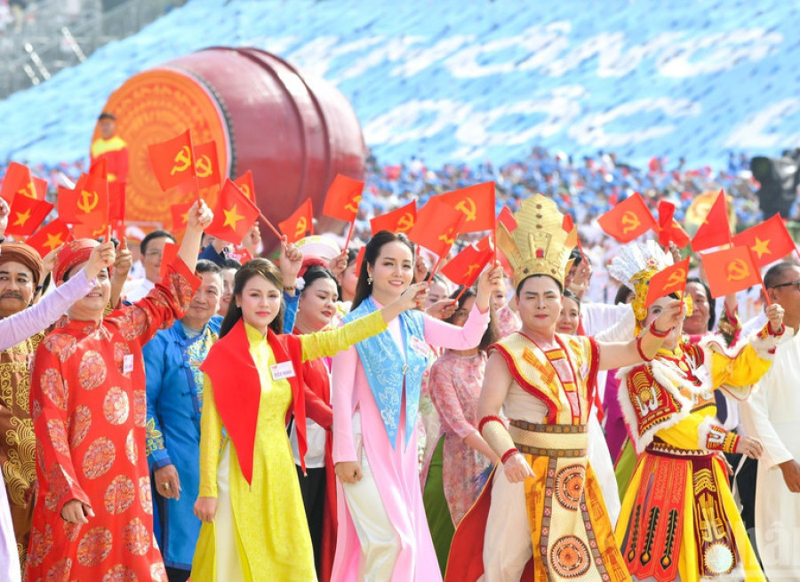 24/11 - NGÀY VĂN HÓA VIỆT NAM