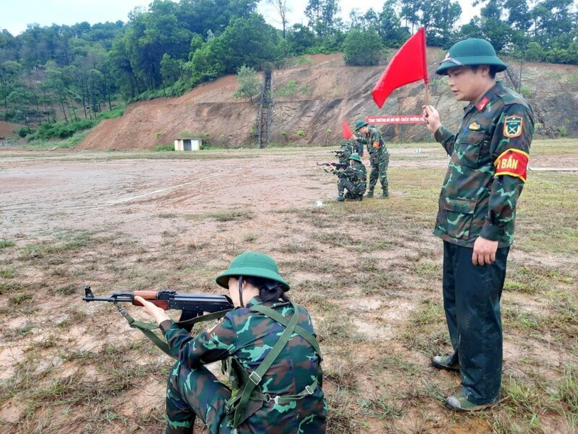 HÌNH THỨC KỶ LUẬT ĐỐI VỚI QUÂN NHÂN CÓ HÀNH VI VI PHẠM CÁC QUY ĐỊNH VỀ BẢO ĐẢM AN TOÀN ĐƯỢC QUY ĐỊNH NHƯ THẾ NÀO?