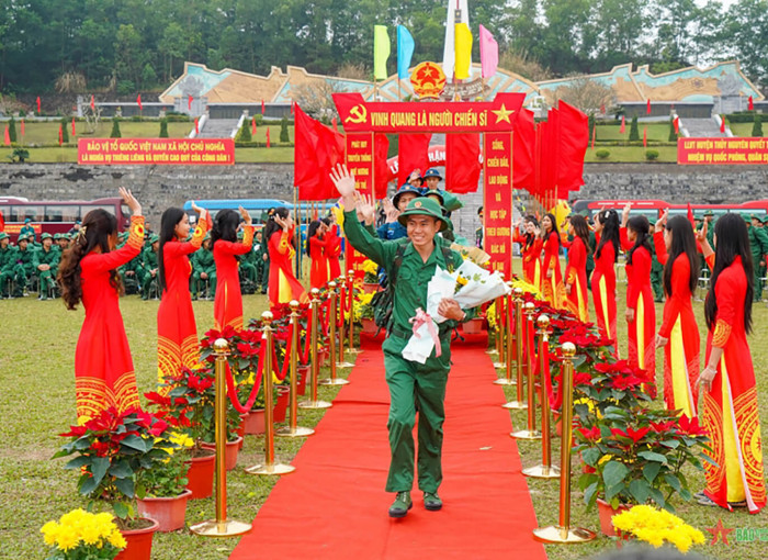 QUY ĐỊNH CỦA PHÁP LUẬT VỀ NGHĨA VỤ QUÂN SỰ CỦA CÔNG DÂN NAM