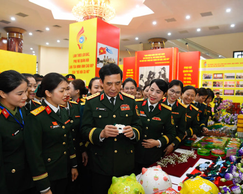 “BẢN LĨNH - TRÍ TUỆ - KỶ CƯƠNG - NHÂN ÁI”: GIÁ TRỊ CỐT...