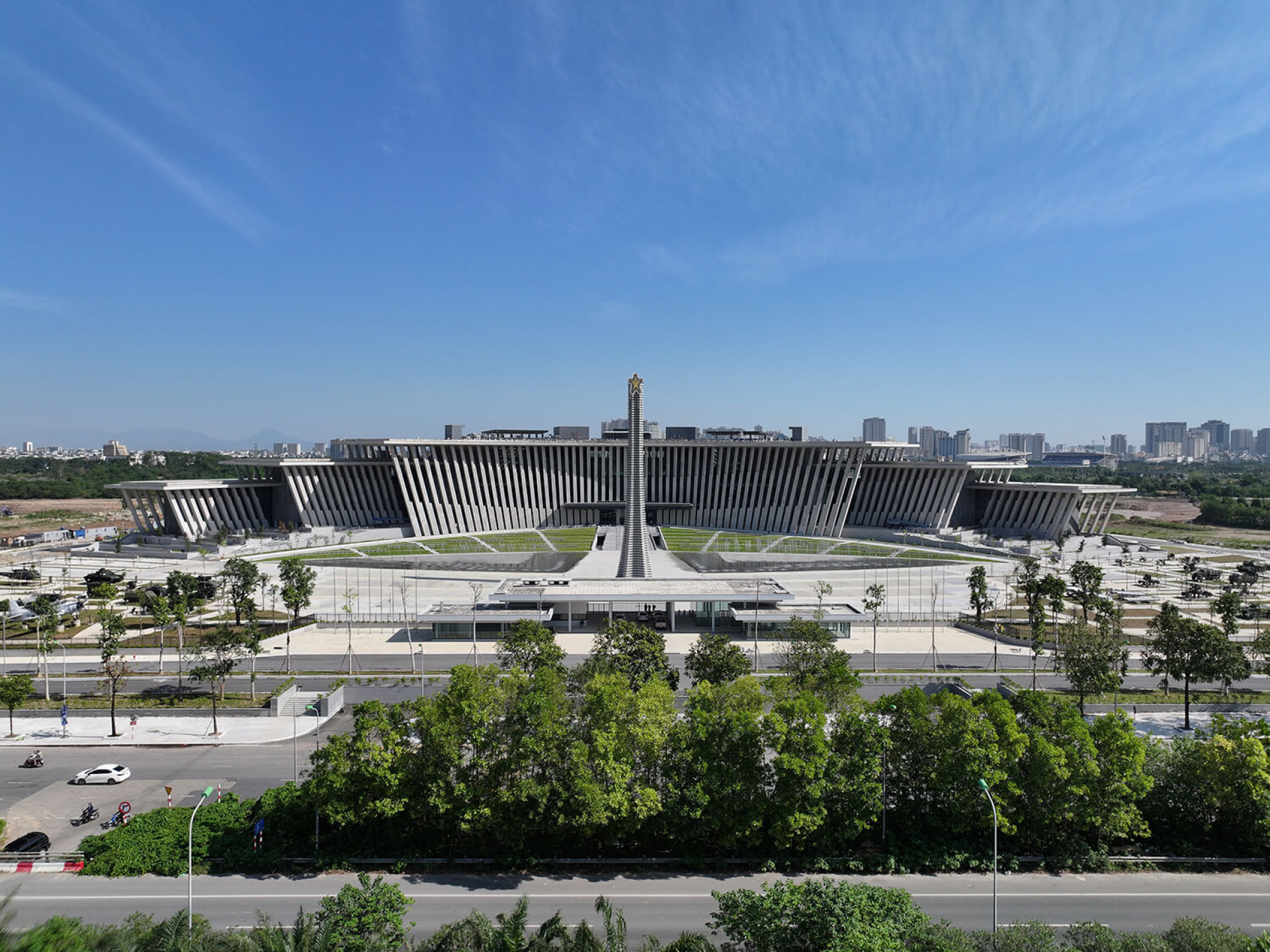 BẢO TÀNG LỊCH SỬ QUÂN SỰ VIỆT NAM CÔNG TRÌNH TRƯNG BÀY LỊCH SỬ HIỆN ĐẠI