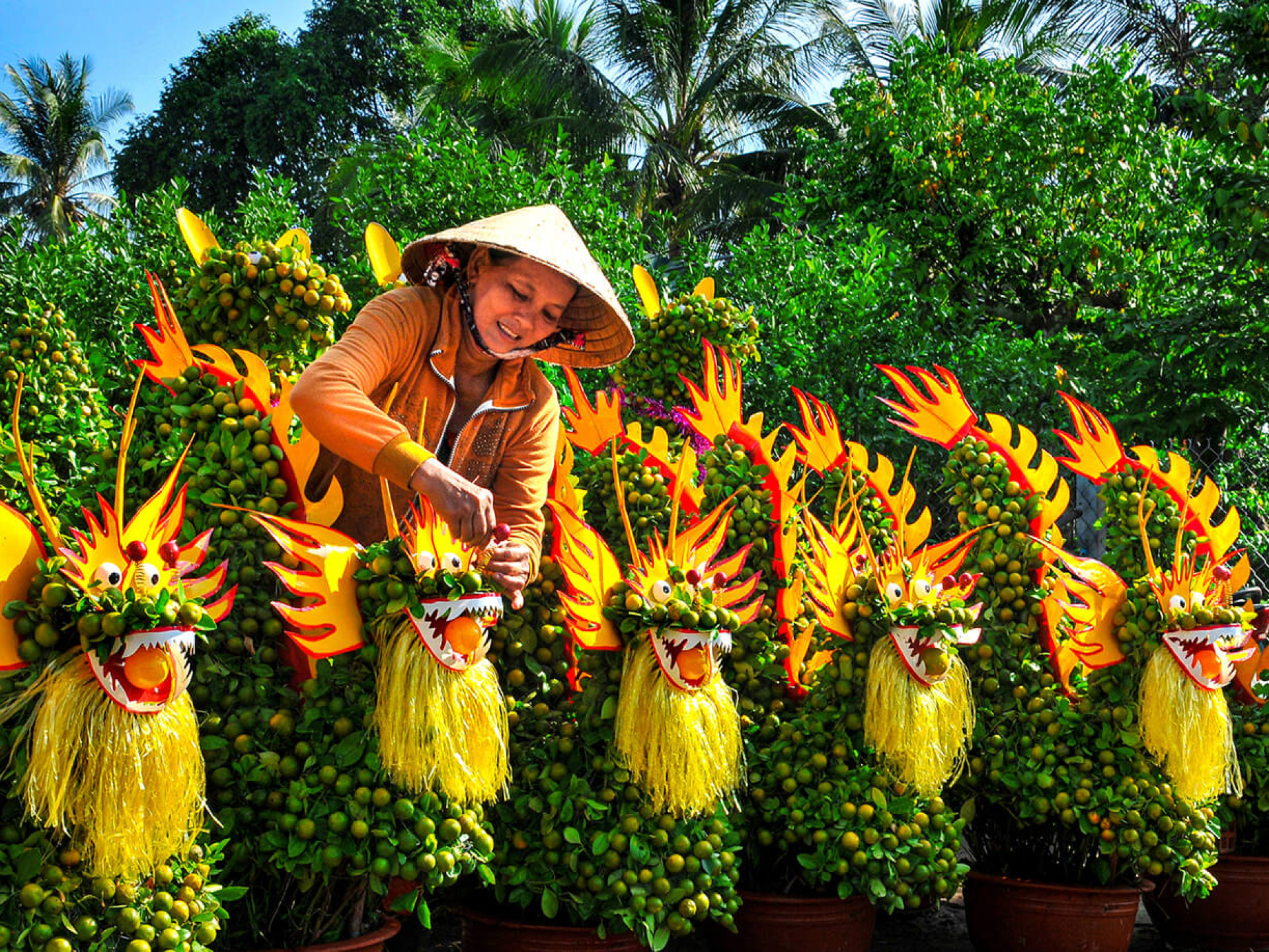 DÁNG ĐỨNG BẾN TRE