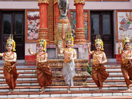 ĐẤT VÀ NGƯỜI CÀ MAU