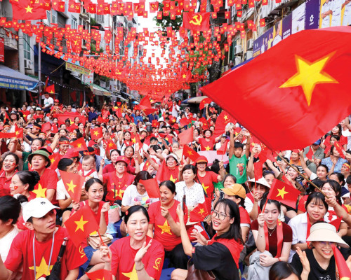 RỰC RỠ TRONG NẮNG THU