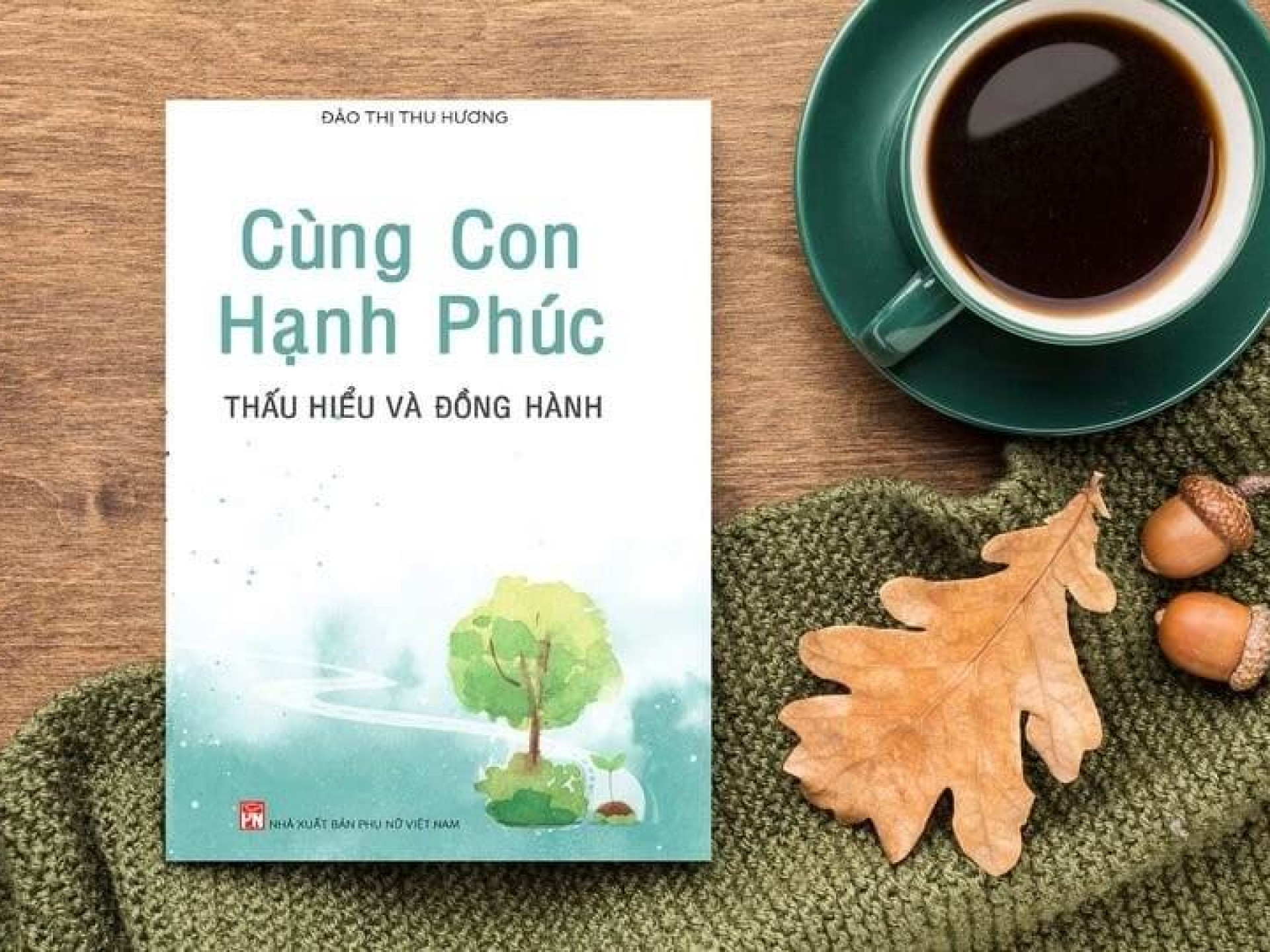 CÙNG CON HẠNH PHÚC