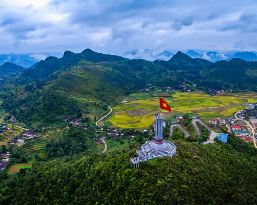 MỘT LẦN NGƯỢC HÀ GIANG