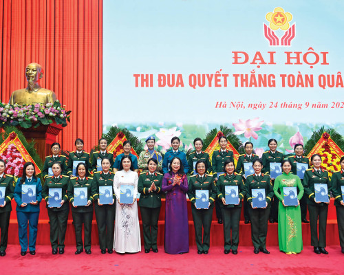 TỰ HÀO, NHÌN LẠI VÀ ĐI TỚI