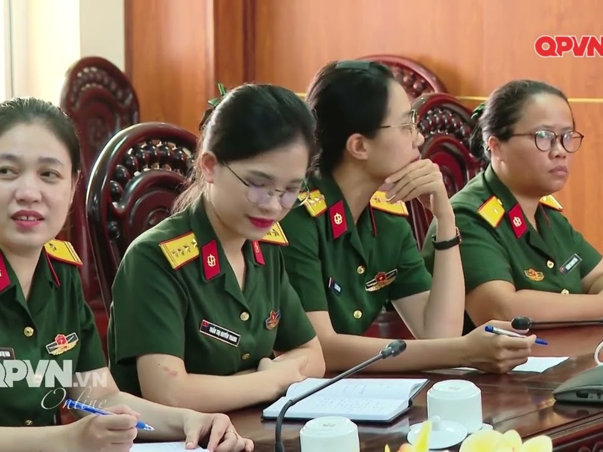 ĐỔI MỚI ĐỂ PHÁT TRIỂN