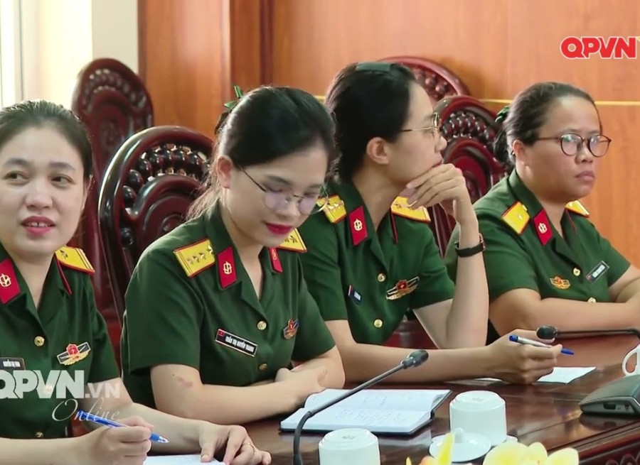 ĐỔI MỚI ĐỂ PHÁT TRIỂN