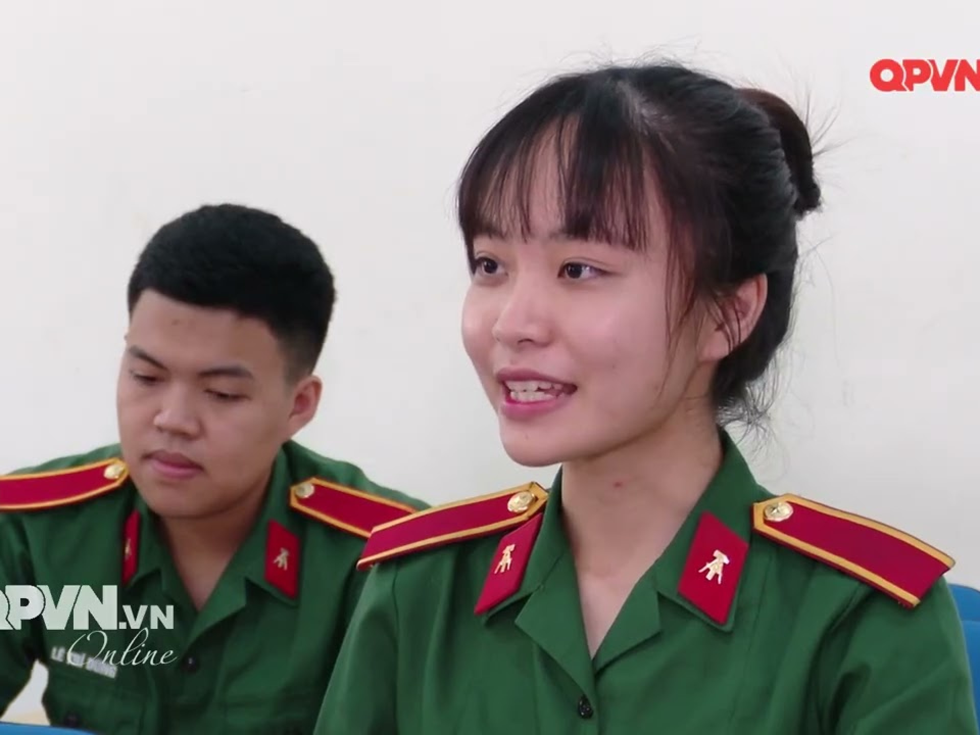 NGƯỜI TRUYỀN LỬA NHIỆT HUYẾT