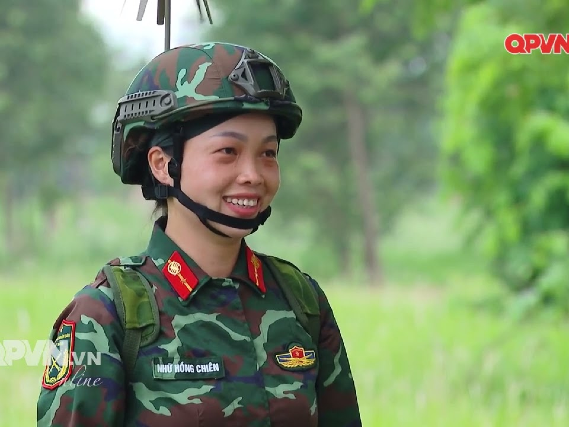 TỰ HÀO CỐNG HIẾN