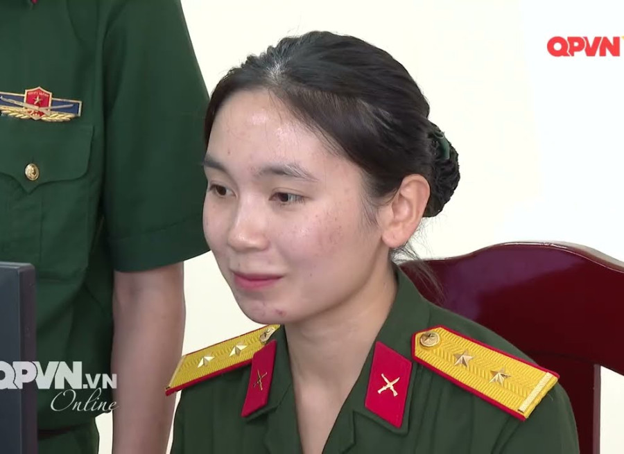 NHỮNG NỮ CHIẾN SĨ TRÊN MẶT TRẬN KHÔNG GIAN MẠNG