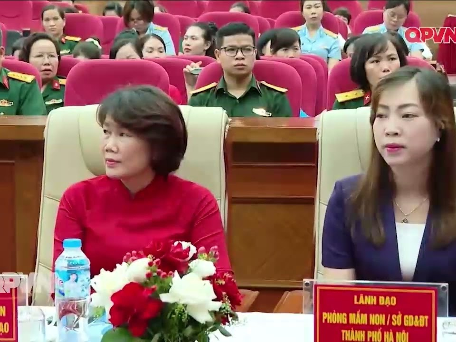 XÂY DỰNG TRƯỜNG MẦM NON LẤY TRẺ EM LÀM TRUNG TÂM