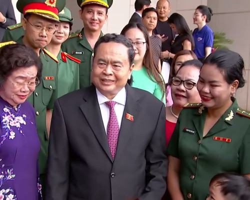 “MẸ ĐỠ ĐẦU” - HÀNH TRÌNH KẾT NỐI VÀ LAN TỎA YÊU THƯƠNG