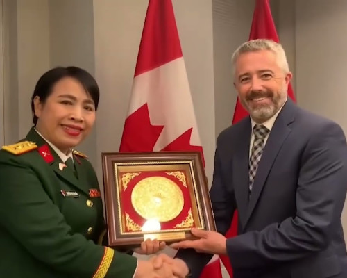 PHỤ NỮ QUÂN ĐỘI TÍCH CỰC “HỘI NHẬP QUỐC TẾ VỀ PHỤ...