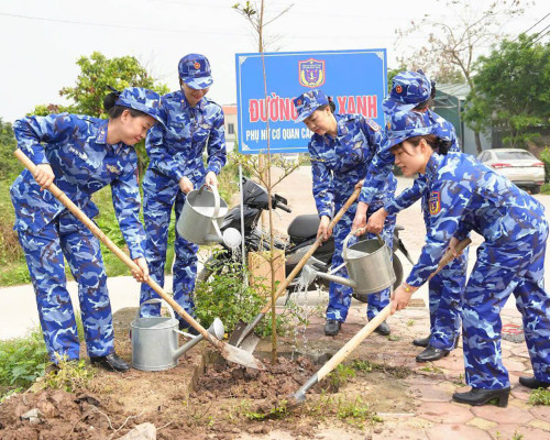 PHỤ NỮ CẢNH SÁT BIỂN: PHÁT ĐỘNG TẾT TRỒNG CÂY TẠI XÃ...