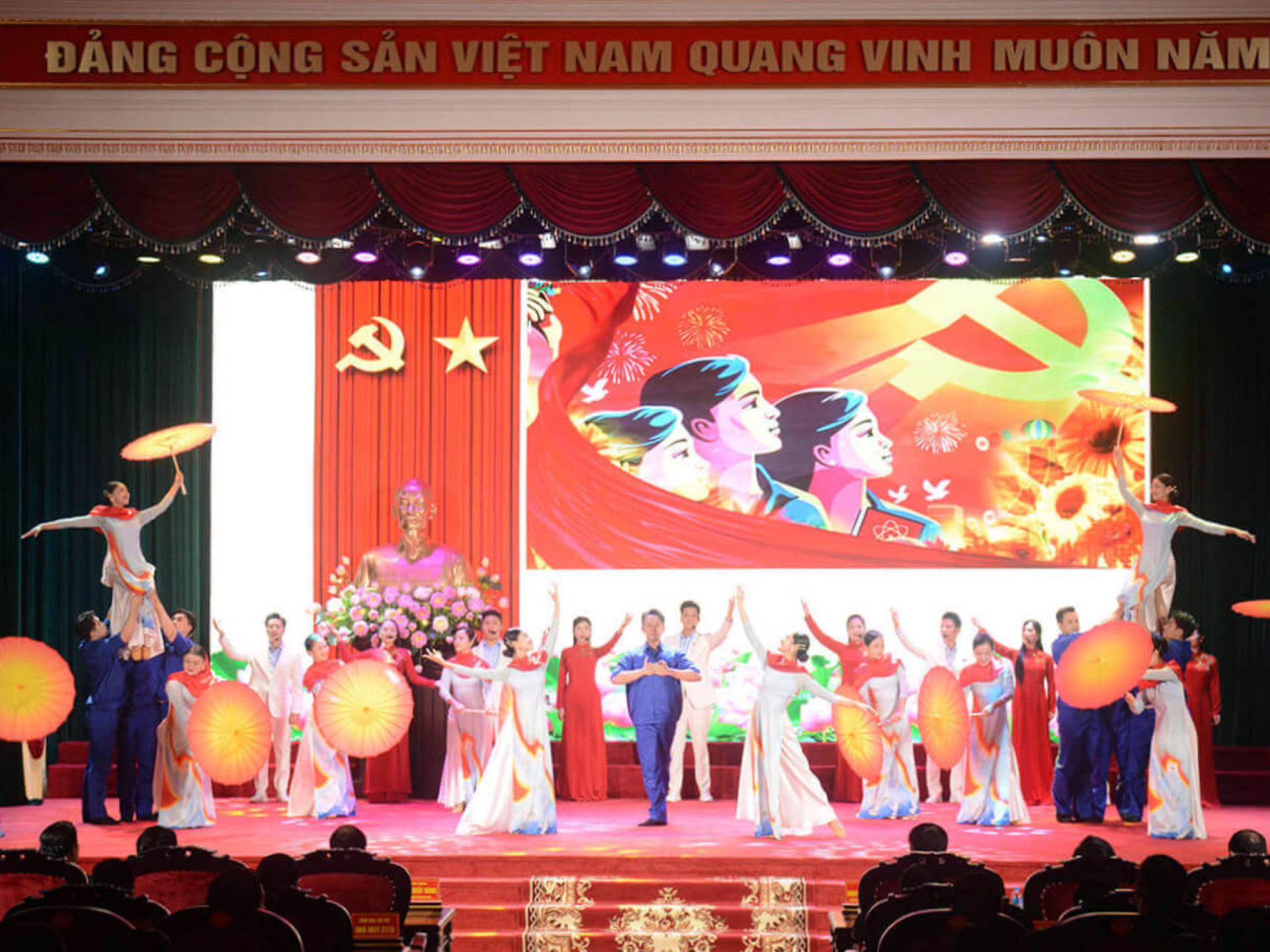 TỔNG CỤC CÔNG NGHIỆP QUỐC PHÒNG TỔNG KẾT CÔNG TÁC ĐOÀN VÀ CÔNG TÁC PHỤ NỮ