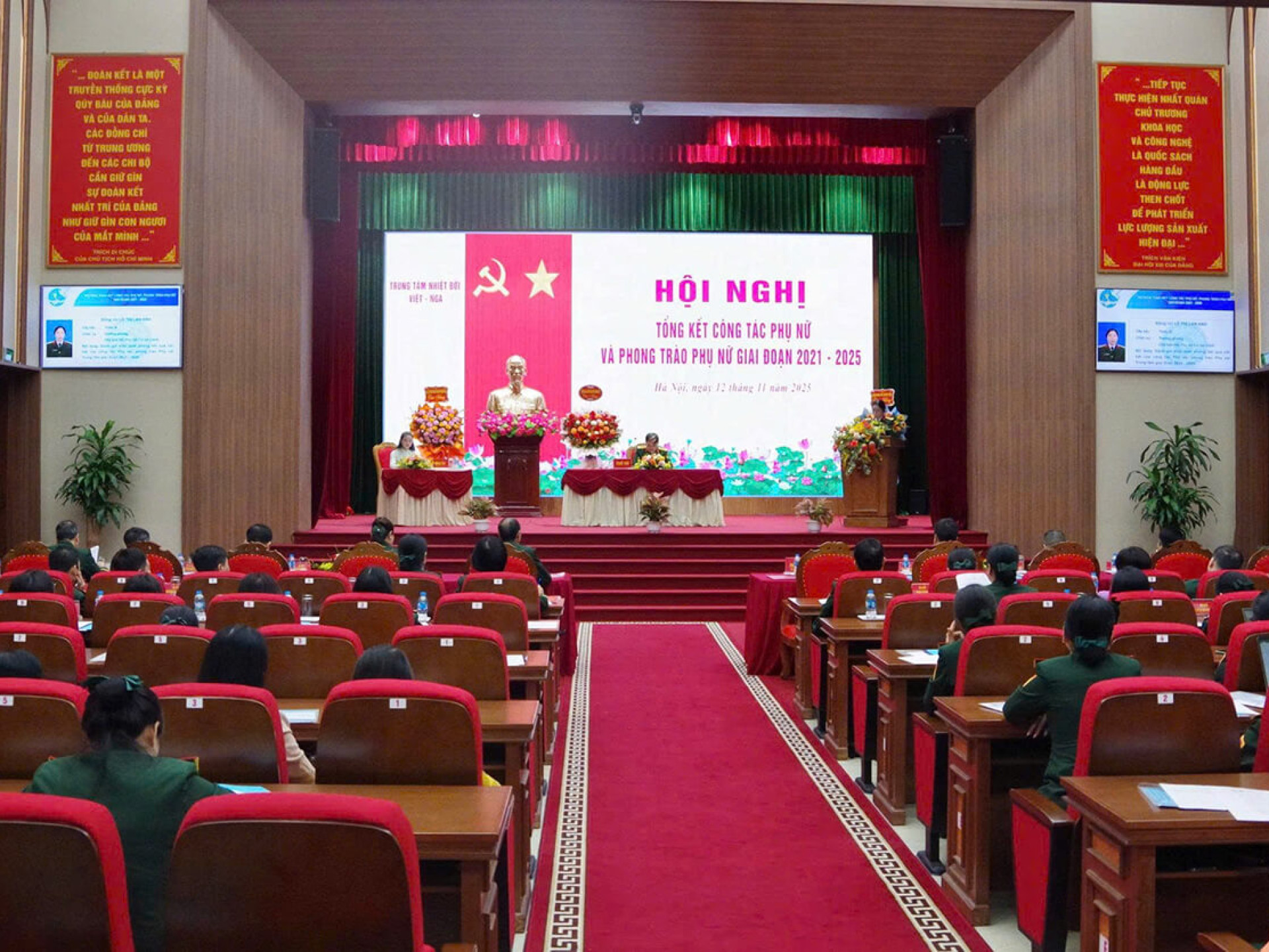 TRUNG TÂM NHIỆT ĐỚI VIỆT - NGA TỔNG KẾT CÔNG TÁC PHỤ NỮ GIAI ĐOẠN 2021-2025