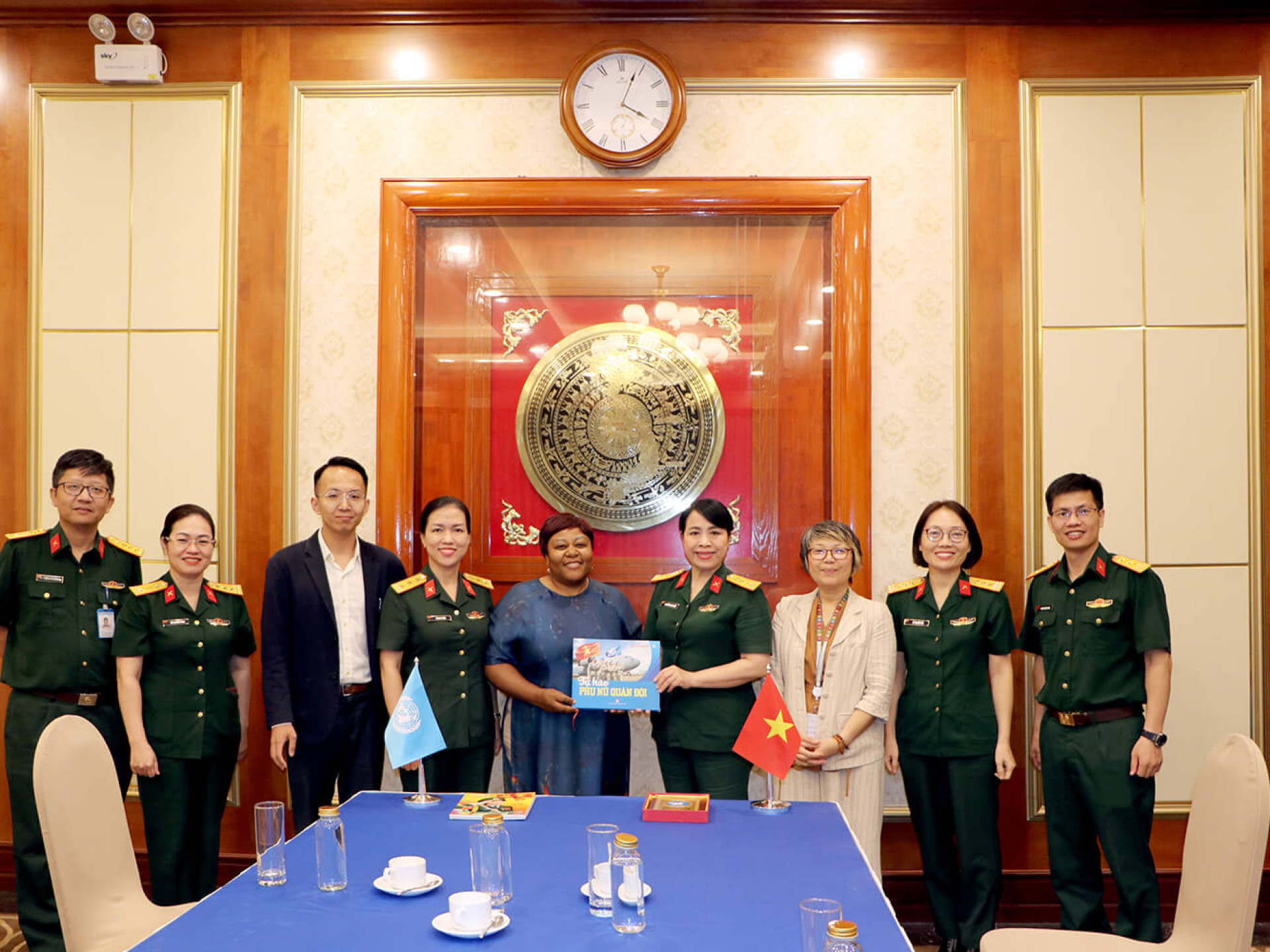 BAN PHỤ NỮ QUÂN ĐỘI TĂNG CƯỜNG PHỐI HỢP VỚI UN WOMEN