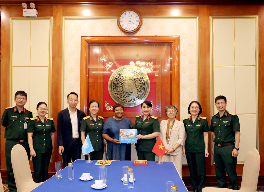 BAN PHỤ NỮ QUÂN ĐỘI TĂNG CƯỜNG PHỐI HỢP VỚI UN WOMEN