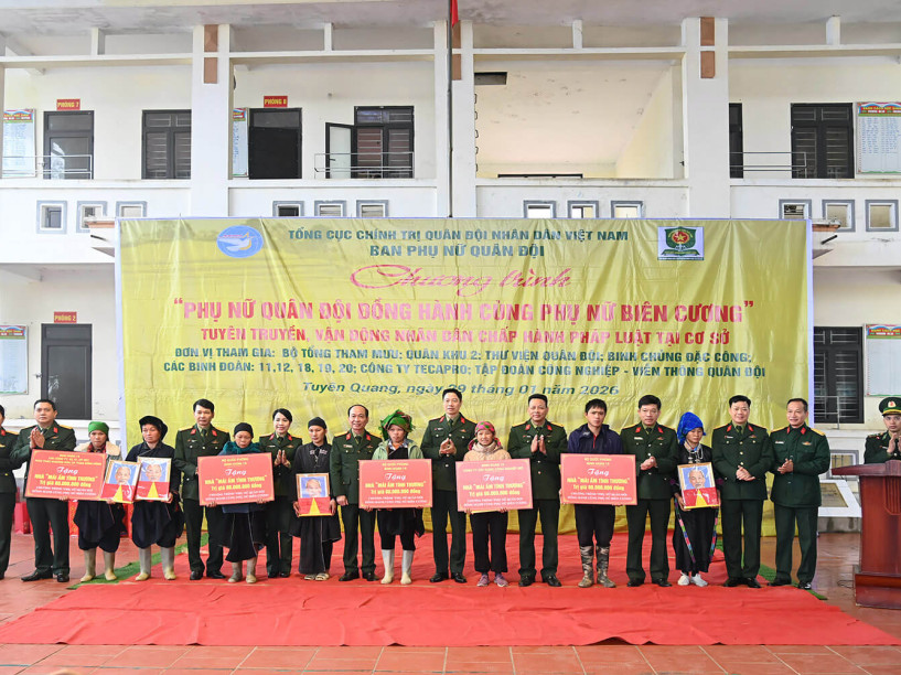 PHỤ NỮ QUÂN ĐỘI: ĐỒNG HÀNH CÙNG PHỤ NỮ BIÊN CƯƠNG TẠI NÀN XỈN, TUYÊN QUANG