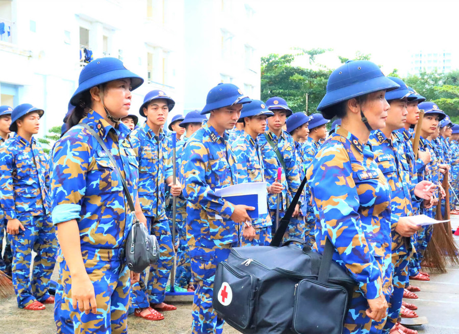 PHỤ NỮ QUÂN ĐỘI LAN TỎA YÊU THƯƠNG - HƯỚNG VỀ ĐỒNG BÀO VÙNG LŨ