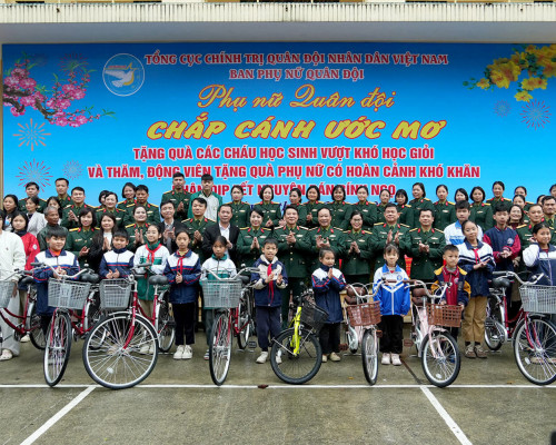 PHỤ NỮ QUÂN ĐỘI: XUÂN NGHĨA TÌNH - CHẮP CÁNH ƯỚC MƠ