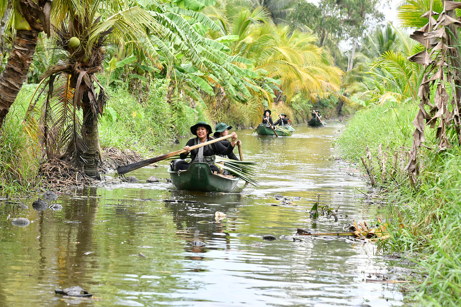 ÁO BÀ BA - TỪ CHIẾN KHU NĂM XƯA ĐẾN ĐỜI SỐNG HÔM NAY