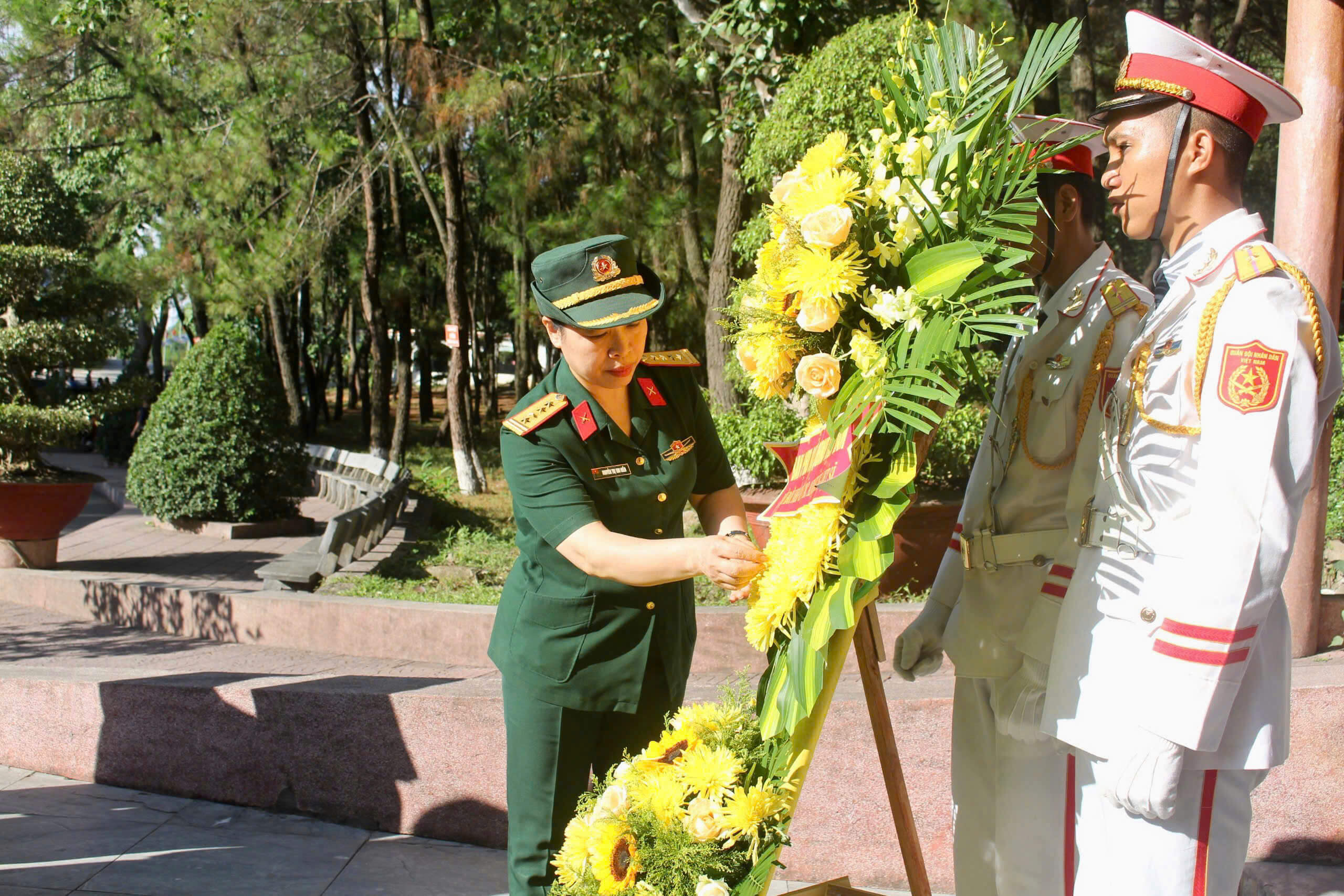 VỀ MIỀN ĐẤT LỬA, TƯỞNG NHỚ VÀ TRI ÂN